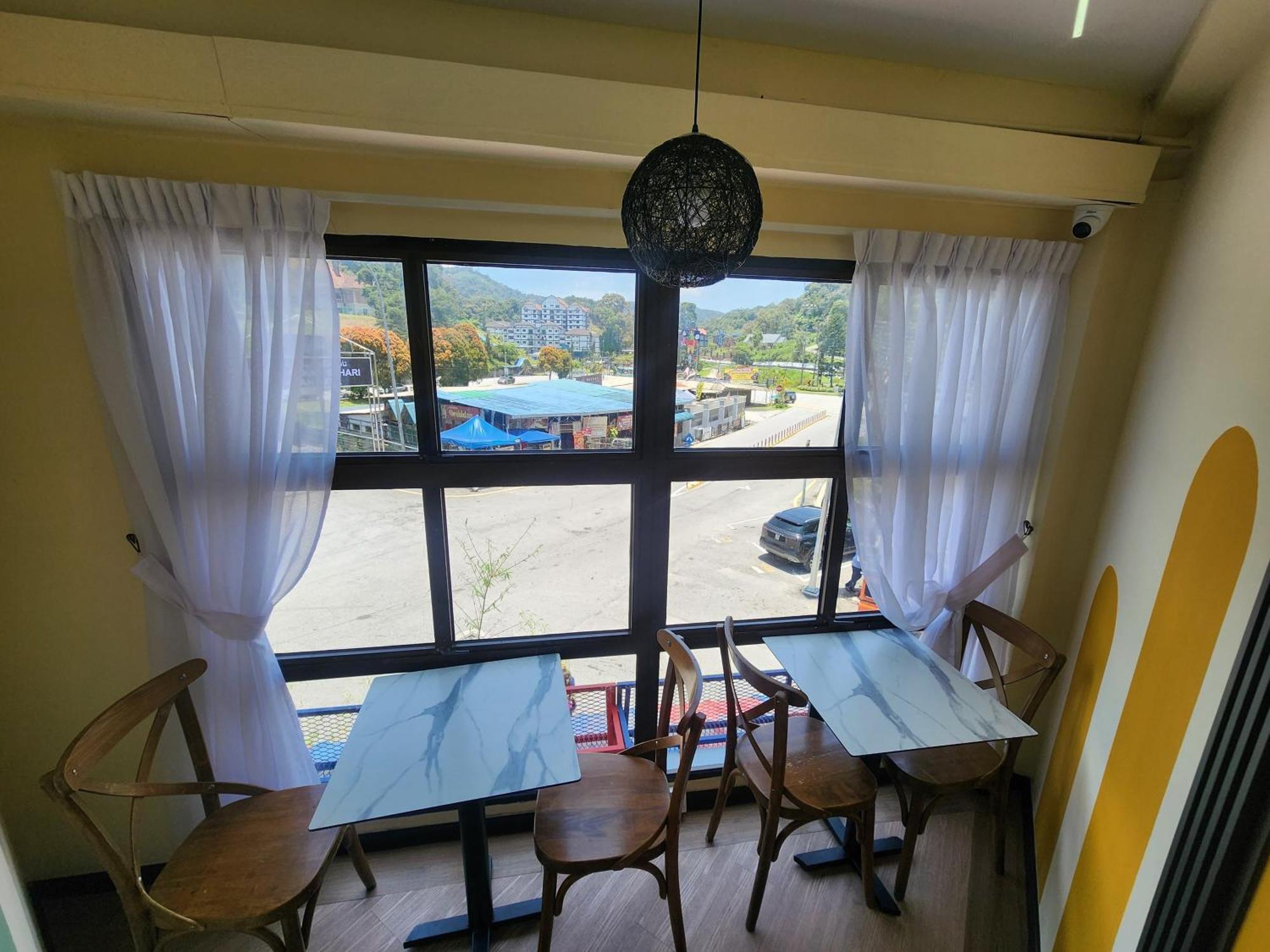 Clock Inn Backpackers Hostel Tanah Rata Buitenkant foto